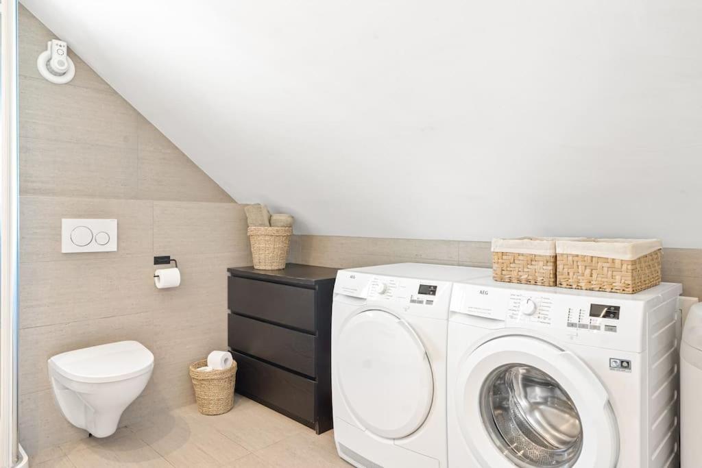 Great And Modern With Wifi And New Furniture *